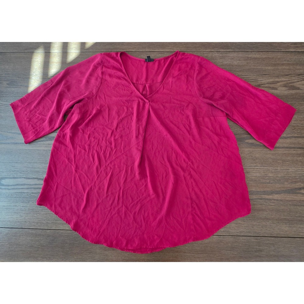 Torrid Harper Blouse Womens 3X Magenta Pink V-Neck 3/4 Roll Tab Sleeve Pullover